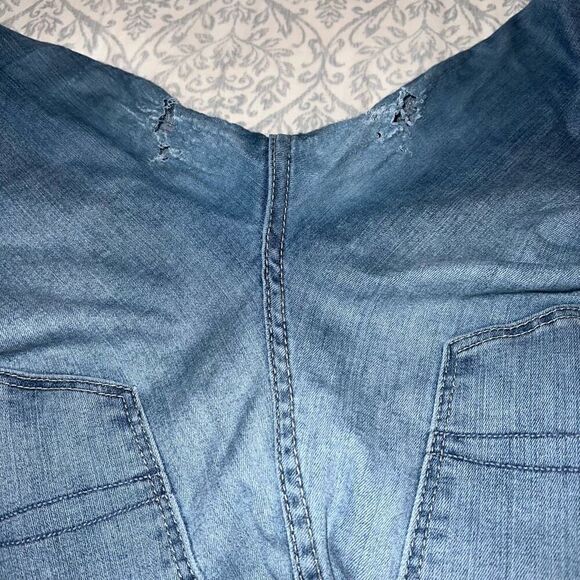 Ripped jeans worn in crotch size 8 - Picture 1 of 5